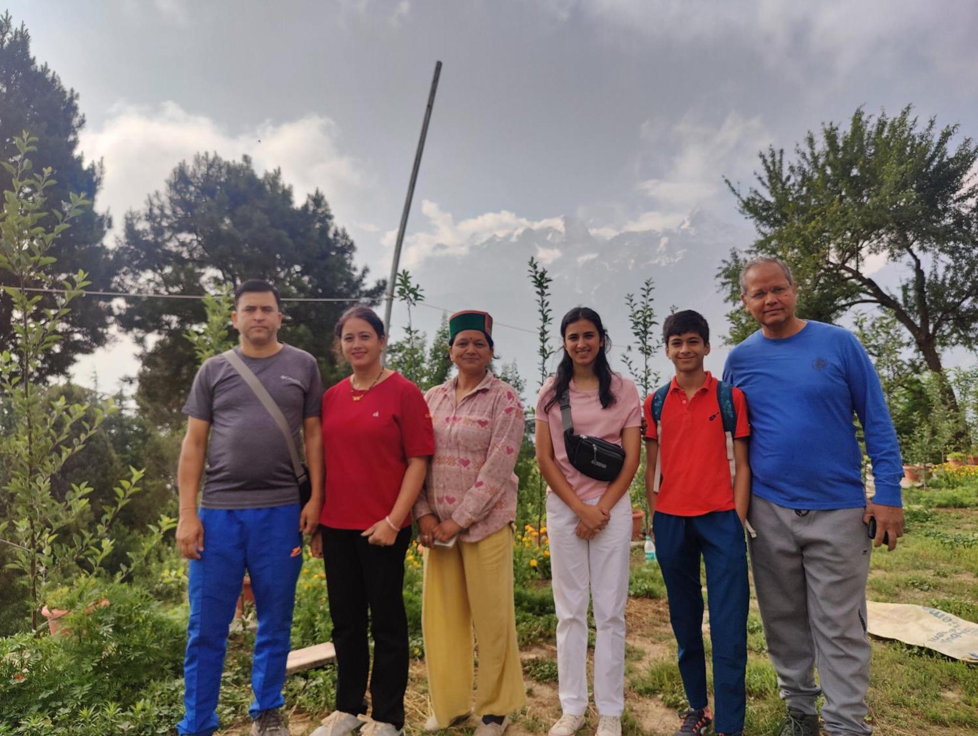 Silk Route Home Stay Калпа Екстериор снимка