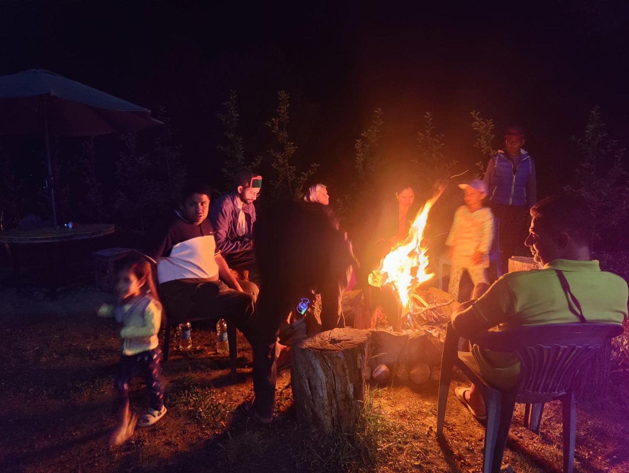 Silk Route Home Stay Калпа Екстериор снимка